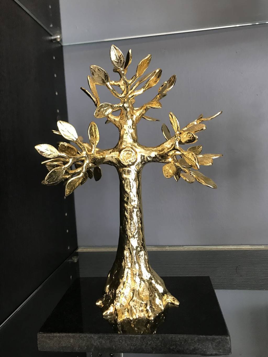 NUR BOUTIQUE | shopping mall | 11132 Balboa Blvd, Granada Hills, CA 91344, USA | 8184357777 OR +1 818-435-7777