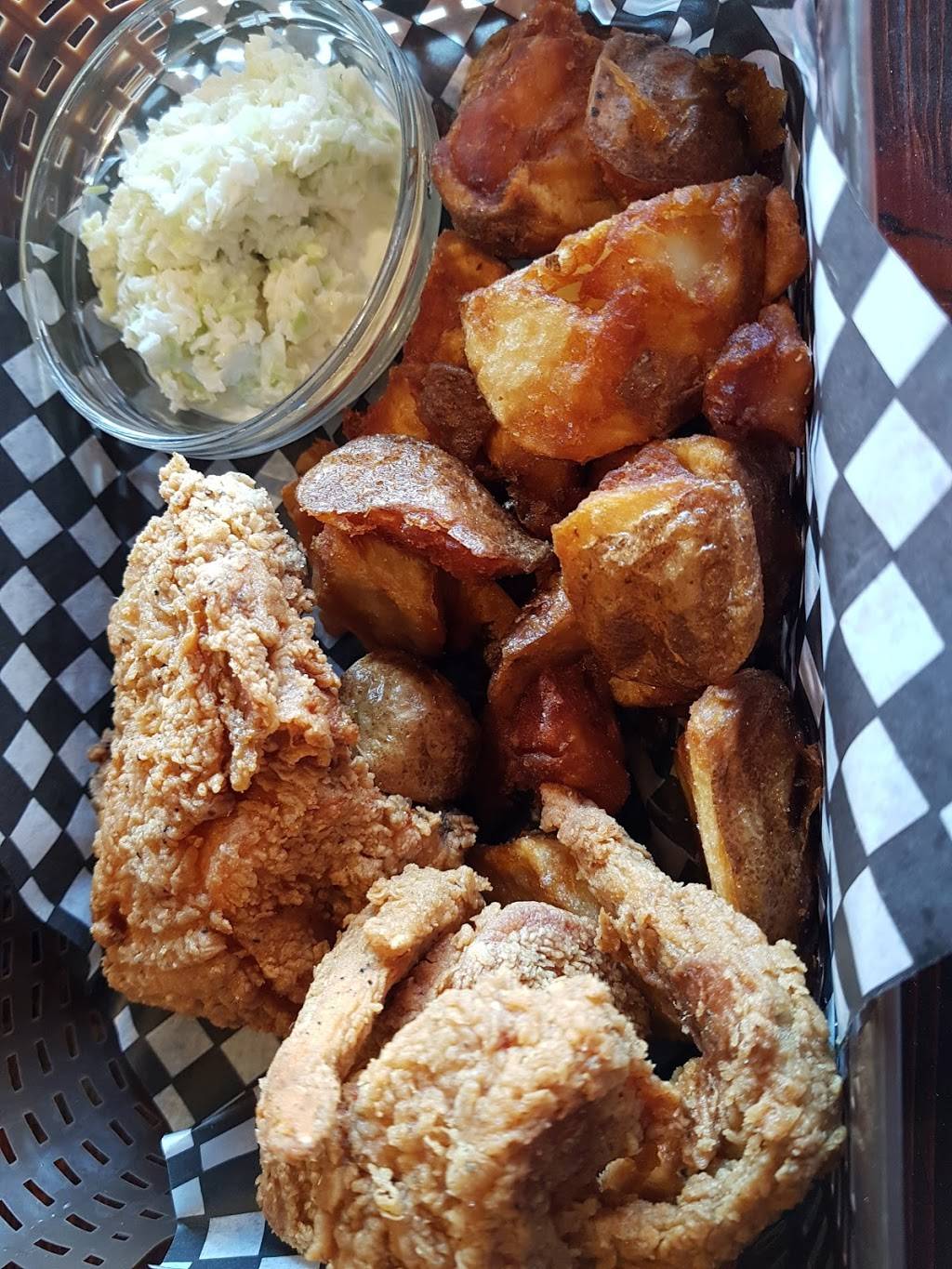 Quick Chicken Pickup | restaurant | 35 Macdonell St, Guelph, ON N1H 2Z4, Canada | 5192652882 OR +1 519-265-2882