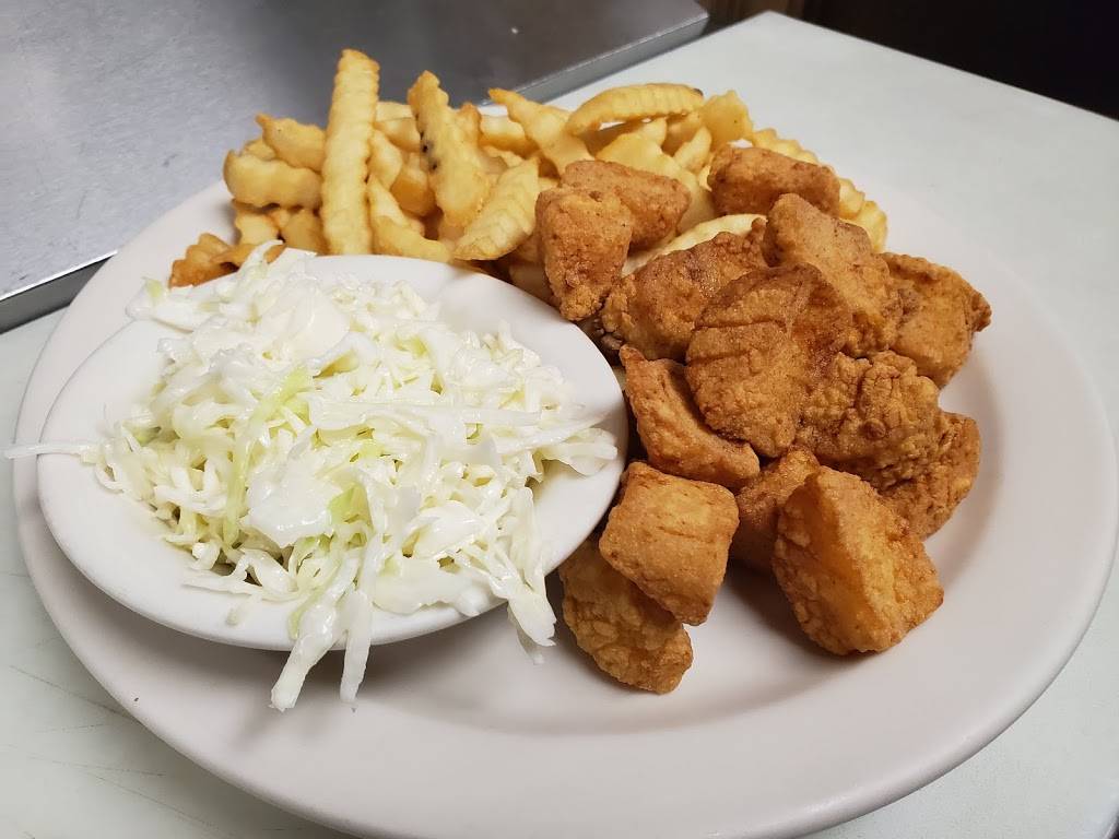 Christophers Restaurant | meal takeaway | 580 Main St, Reading, MA 01867, USA | 7819443663 OR +1 781-944-3663