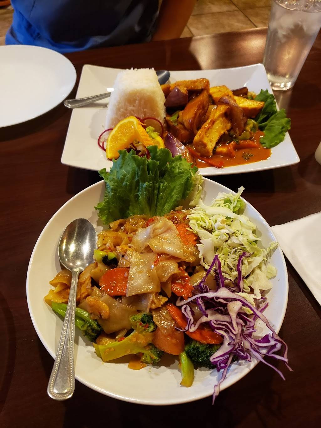 Naga Thai Bistro | restaurant | 9168 Franklin Blvd, Elk Grove, CA 95758, USA | 9163921903 OR +1 916-392-1903