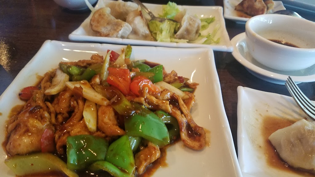 Fortune Palace | restaurant | 12102 W 87th St Pkwy, Lenexa, KS 66215, USA | 9138881188 OR +1 913-888-1188