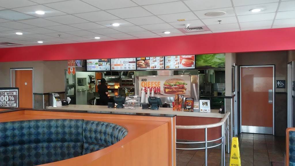 Burger King | restaurant | 3840 W Happy Valley Rd, Glendale, AZ 85310, USA | 6235828883 OR +1 623-582-8883