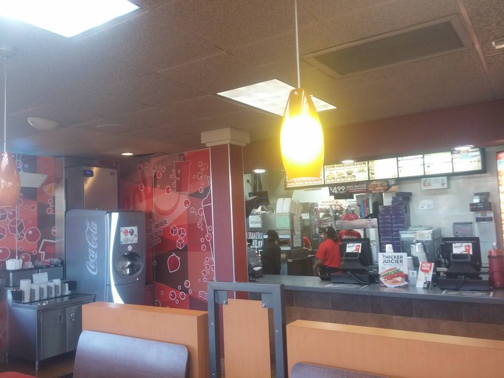 Jack in the Box | restaurant | 595 W Olive Ave, Merced, CA 95348, USA | 2097232443 OR +1 209-723-2443