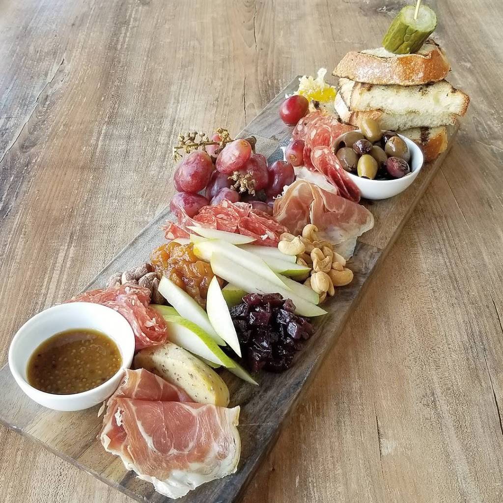 Sashas Kitchen And Cocktails | restaurant | 81 W Boston St, Chandler, AZ 85225, USA | 4802847447 OR +1 480-284-7447