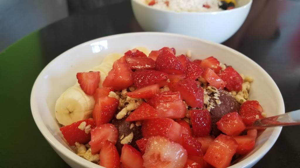 Brazilian Acai Bowls | restaurant | 1400 Calloway Dr #103, Bakersfield, CA 93312, USA | 6615562106 OR +1 661-556-2106