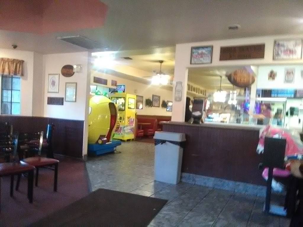 Nickelodeon Pizza | restaurant | 1411 E Washington St, Colton, CA 92324, USA | 9095141220 OR +1 909-514-1220