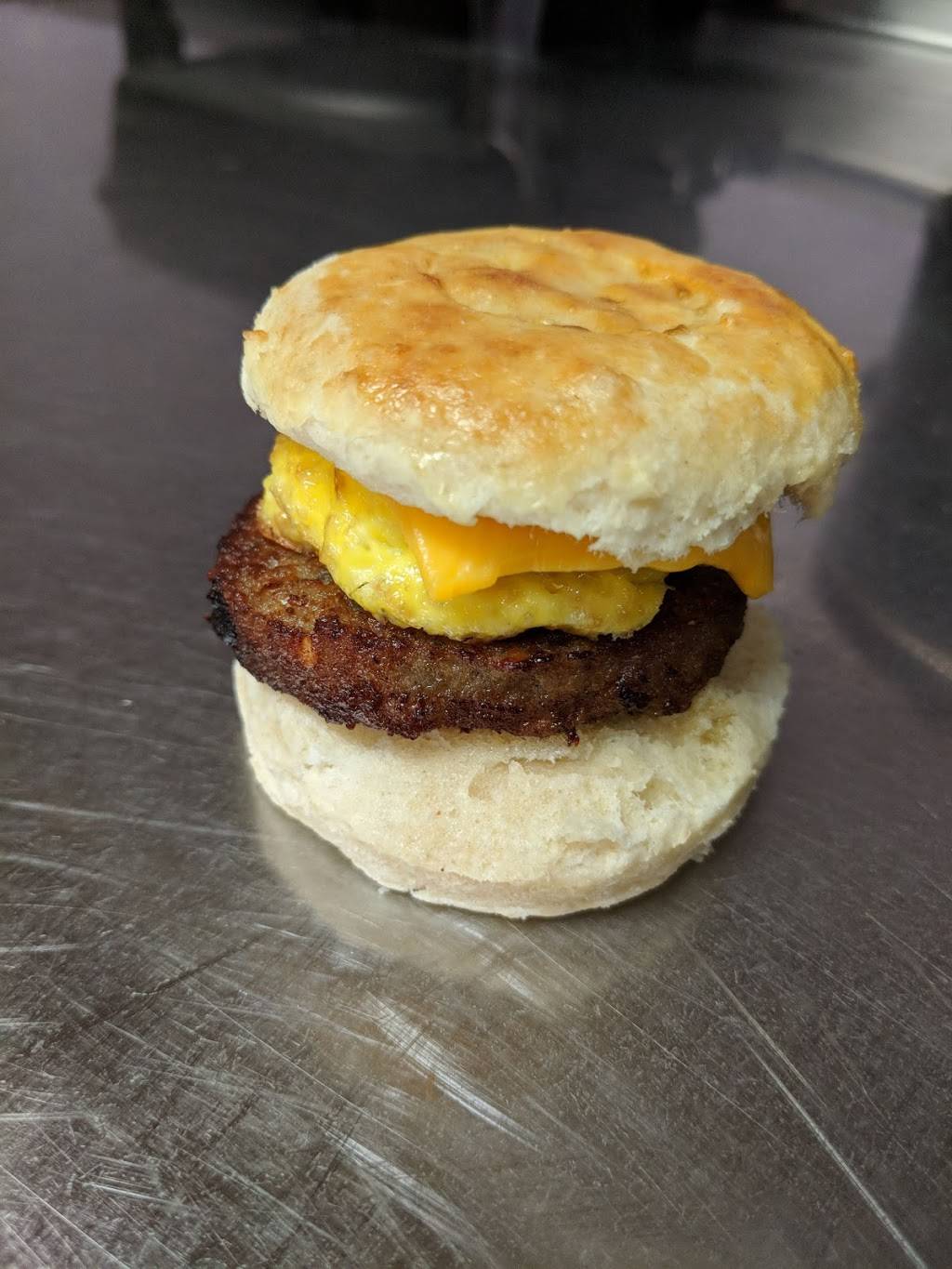 Mama Fatcakes | restaurant | 7239 State Hwy 14, Sparta, MO 65753, USA | 4176342227 OR +1 417-634-2227