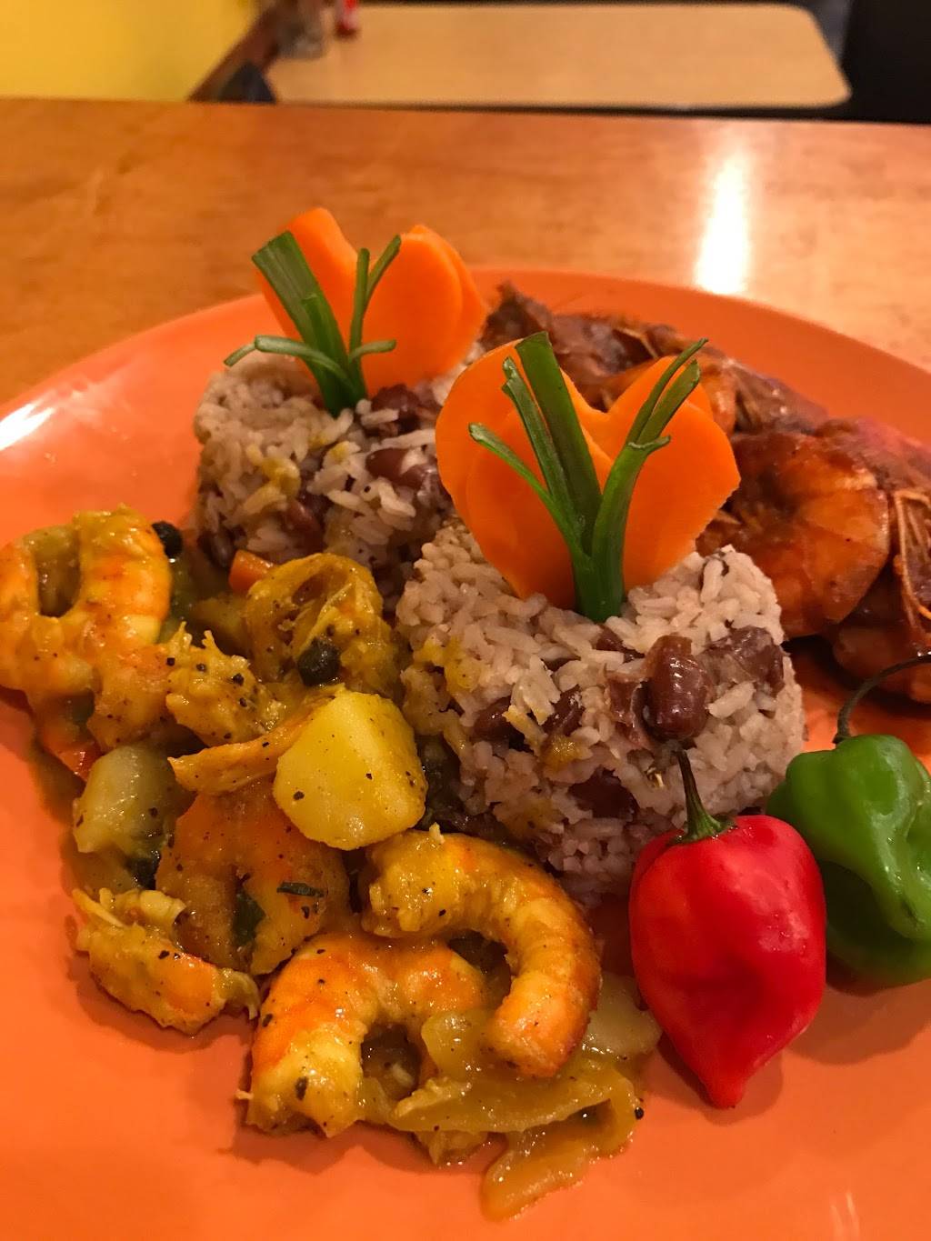 Jamaica Thymes | restaurant | 169 Lincoln St, Worcester, MA 01605, USA | 5083732944 OR +1 508-373-2944