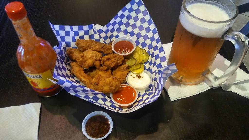 Lighthouse Bar & Grill | night club | 2125 W Capitol Ave, West Sacramento, CA 95691, USA | 9167607195 OR +1 916-760-7195