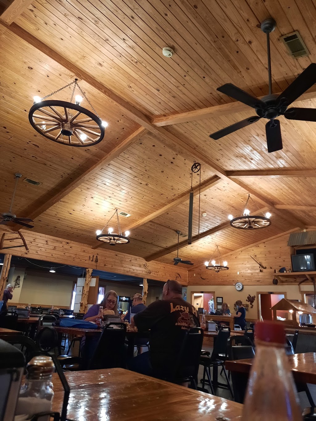 Tadpoles Catfish Barn | restaurant | 6201 Batesville Blvd, Pleasant Plains, AR 72568, USA | 5013453474 OR +1 501-345-3474