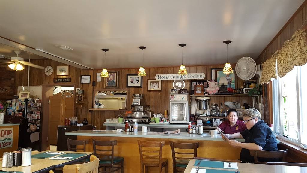 Moms Restaurant | restaurant | 36 John Ringo Rd, Ringoes, NJ 08551, USA | 9087828025 OR +1 908-782-8025