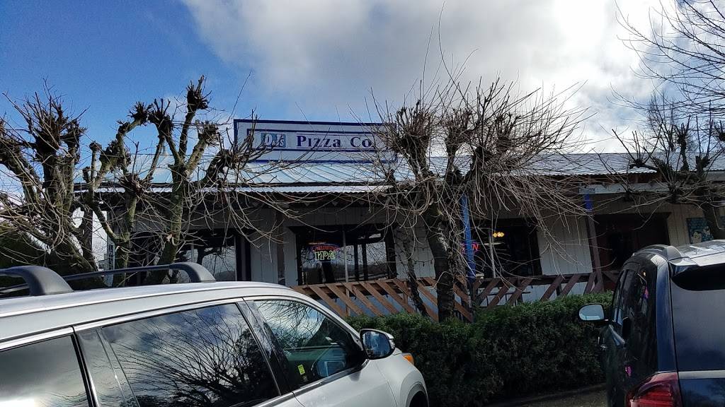 DJs Pizza | restaurant | 16135 Main St, Lower Lake, CA 95457, USA | 7079944760 OR +1 707-994-4760