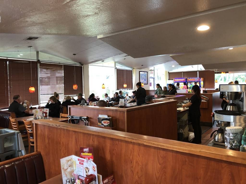 Dennys | restaurant | 115 Baker Ave, Santa Rosa, CA 95407, USA | 7075422309 OR +1 707-542-2309