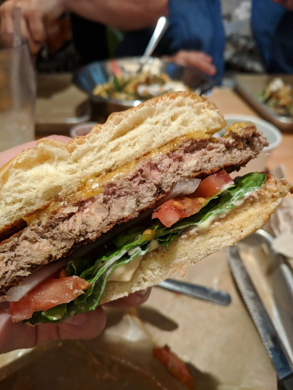 Hopdoddy Burger Bar | restaurant | 2600 Hoppe Trail, Round Rock, TX 78681, USA | 5123102337 OR +1 512-310-2337