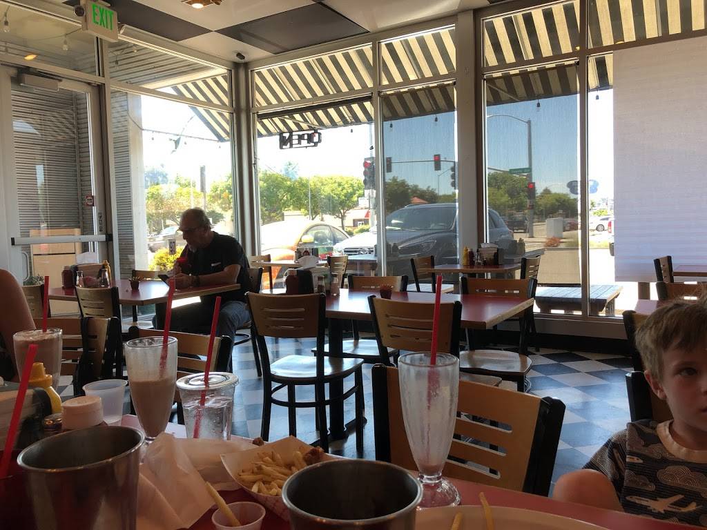 BLVD Burger & Grill | restaurant | 3714 Castro Valley Blvd, Castro Valley, CA 94546, USA | 5107282011 OR +1 510-728-2011