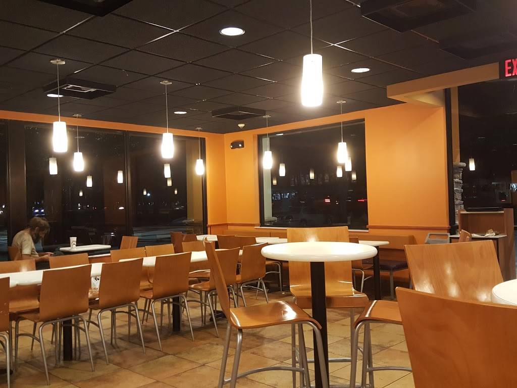 Taco Bell | meal takeaway | 900 N University Dr, Coral Springs, FL 33071, USA | 9547550077 OR +1 954-755-0077