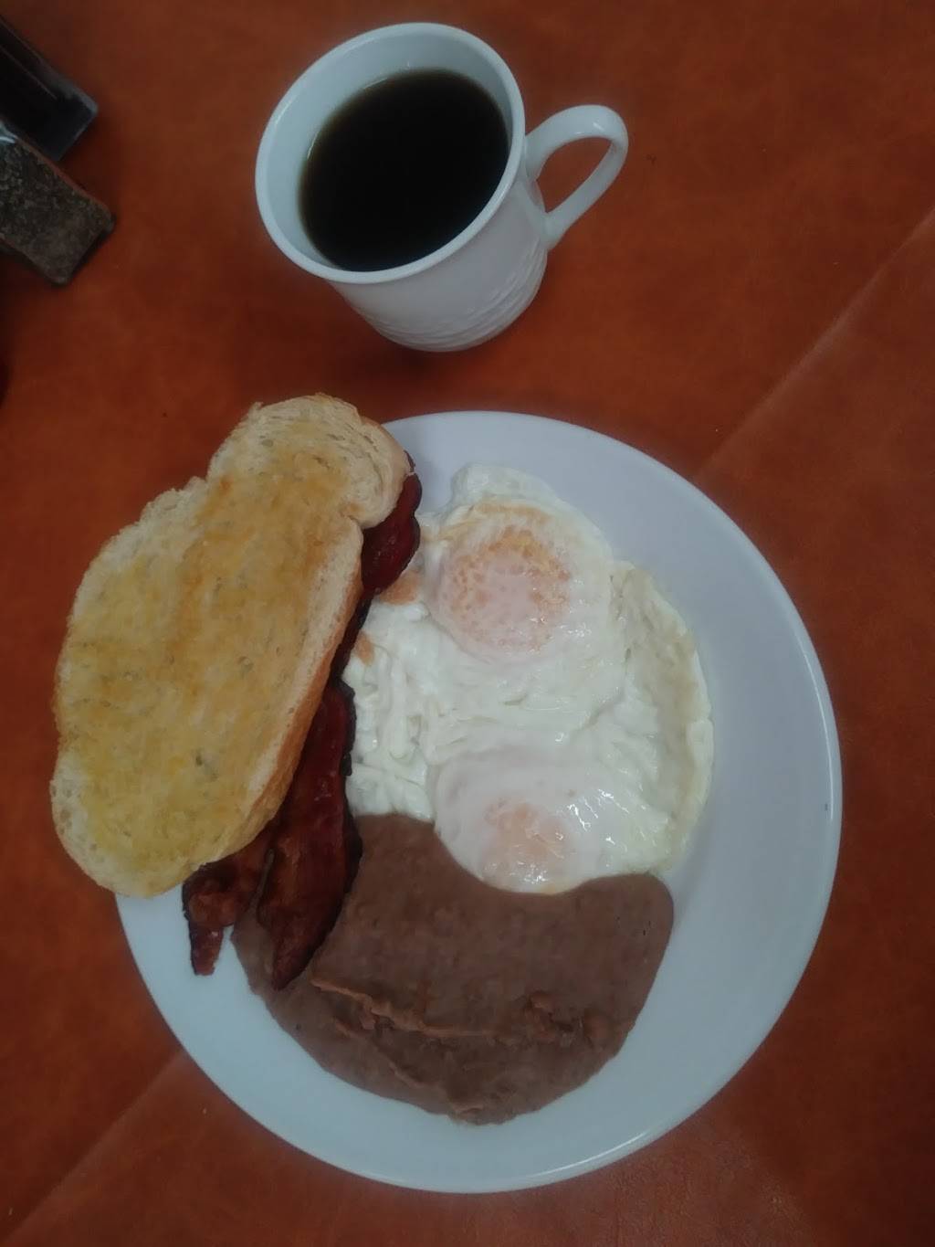 Ybarra Molino | restaurant | 3759 Pleasanton Rd, San Antonio, TX 78221, USA | 2109278281 OR +1 210-927-8281