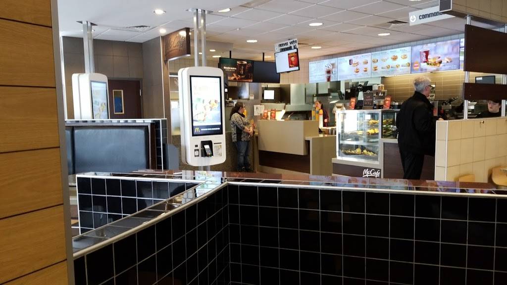 McDonalds | cafe | 80 Boulevard Gréber, Gatineau, QC J8T 3P8, Canada | 8195611436 OR +1 819-561-1436