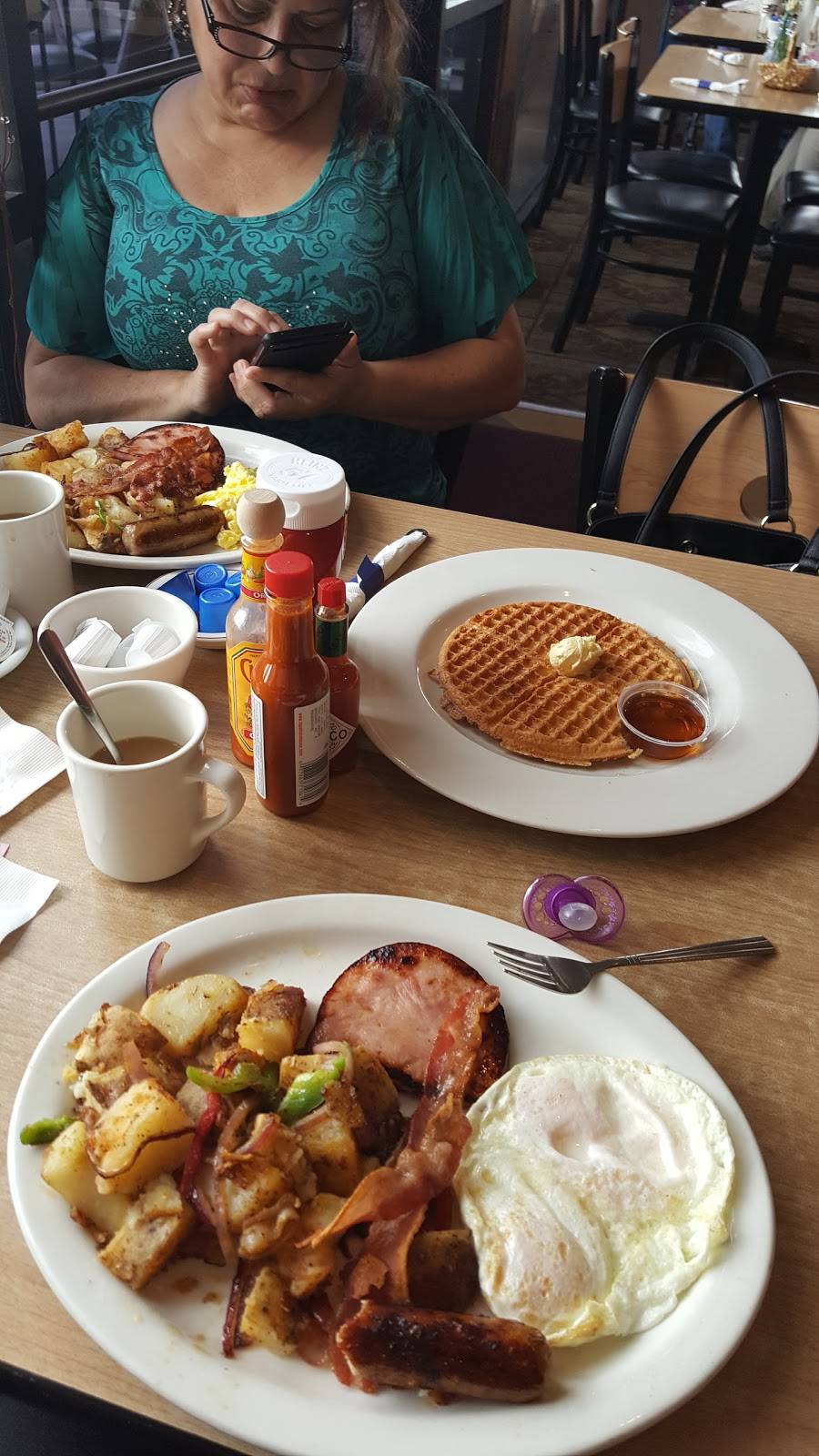 Subway Restaurants | restaurant | 11201 Sierra Ave, Fontana, CA 92337, USA | 9094271801 OR +1 909-427-1801