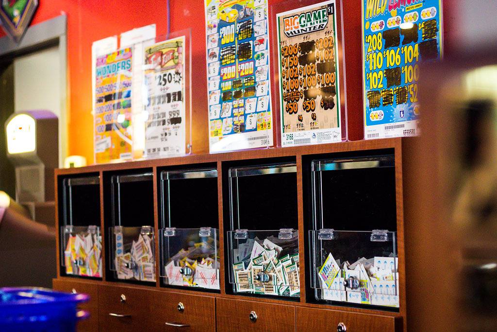 Friends Bar & Restaurant | restaurant | 236 2nd Ave S, Waite Park, MN 56387, USA | 3207743000 OR +1 320-774-3000