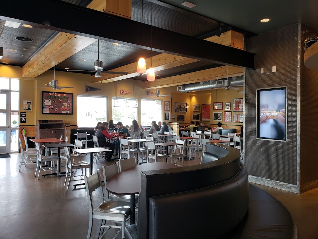 Raising Canes Chicken Fingers | restaurant | 718 W University Dr, Edinburg, TX 78539, USA | 9563164656 OR +1 956-316-4656