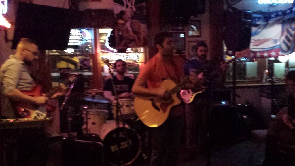 Billy Beans Ecuadorian Restaurant | restaurant | 80 White St, Danbury, CT 06810, USA | 2037442326 OR +1 203-744-2326