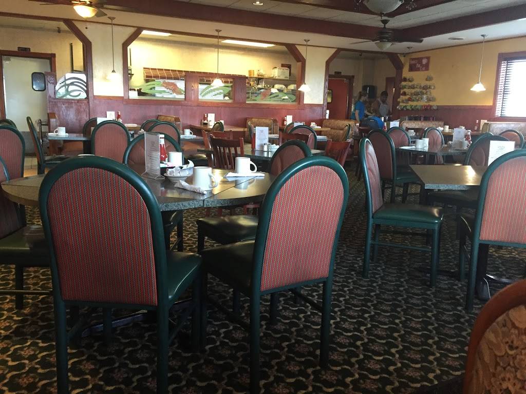 Harvest Restaurant | restaurant | 14449 W State Rd, Pecatonica, IL 61063, USA | 8152391119 OR +1 815-239-1119