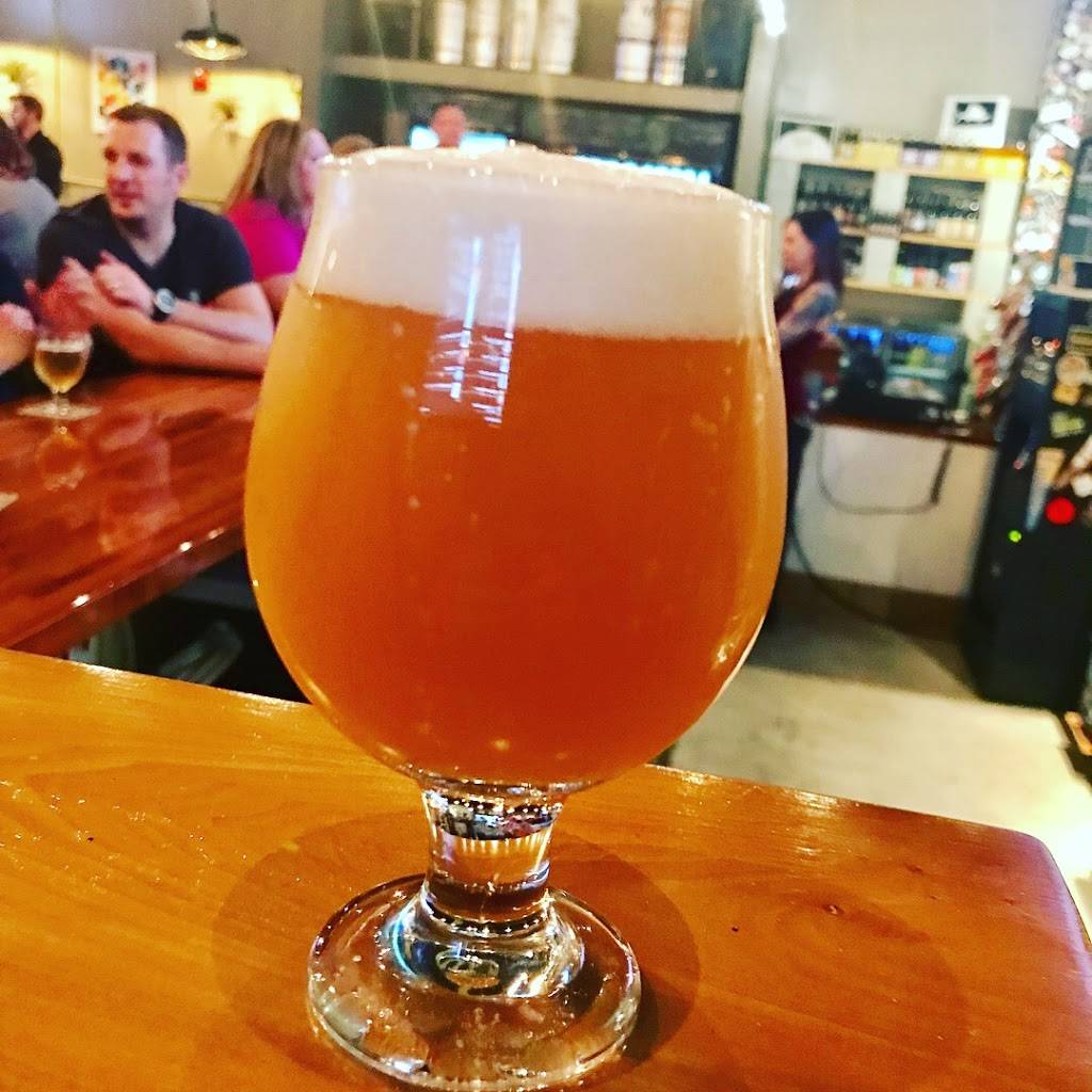 Half Barrel Beer Project | restaurant | 9650 Universal Blvd #143, Orlando, FL 32819, USA | 4072033946 OR +1 407-203-3946