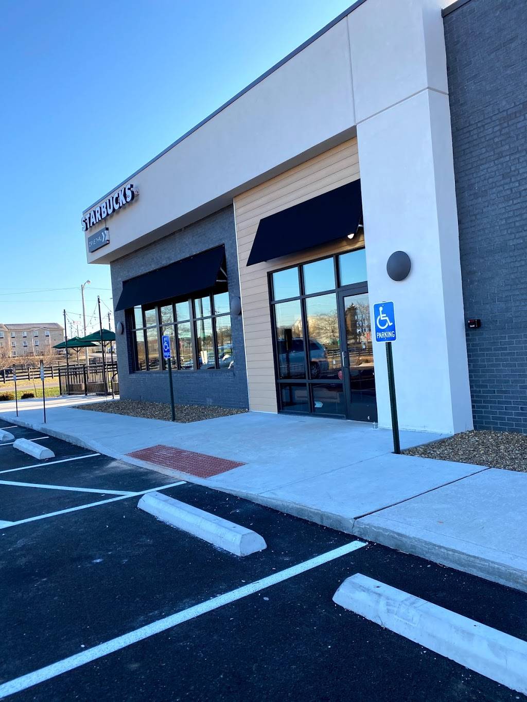 Starbucks | cafe | 617 Hennessy Way, Bowling Green, KY 42101, USA | 2708428588 OR +1 270-842-8588