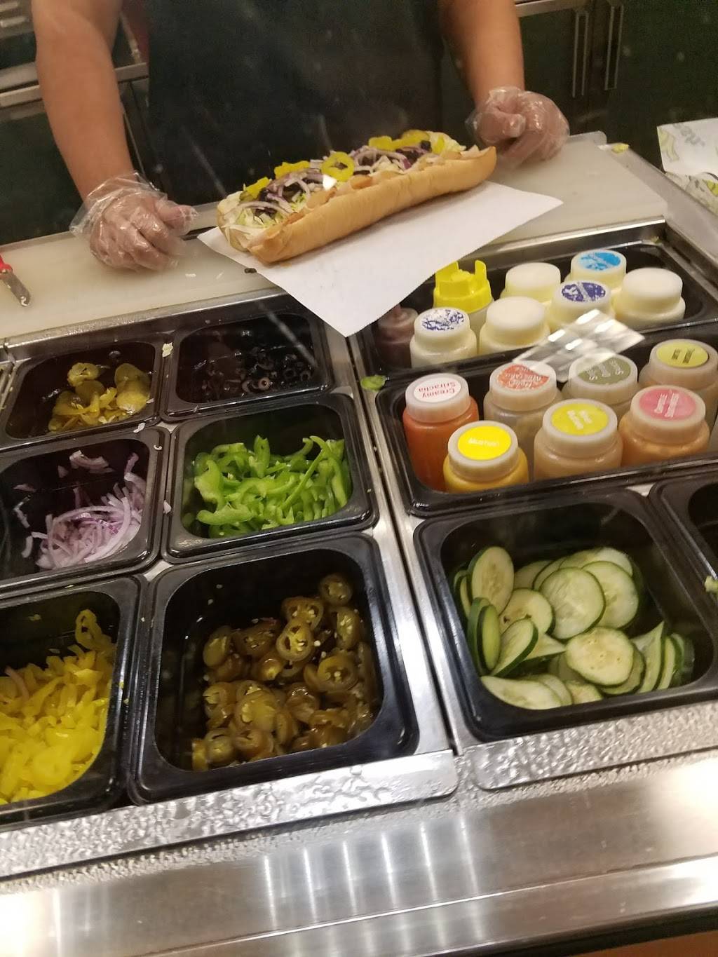 Subway | restaurant | Subway/Daycare/StripCtr, 3434 W North Ave Unit A, Milwaukee, WI 53208, USA | 4148735338 OR +1 414-873-5338