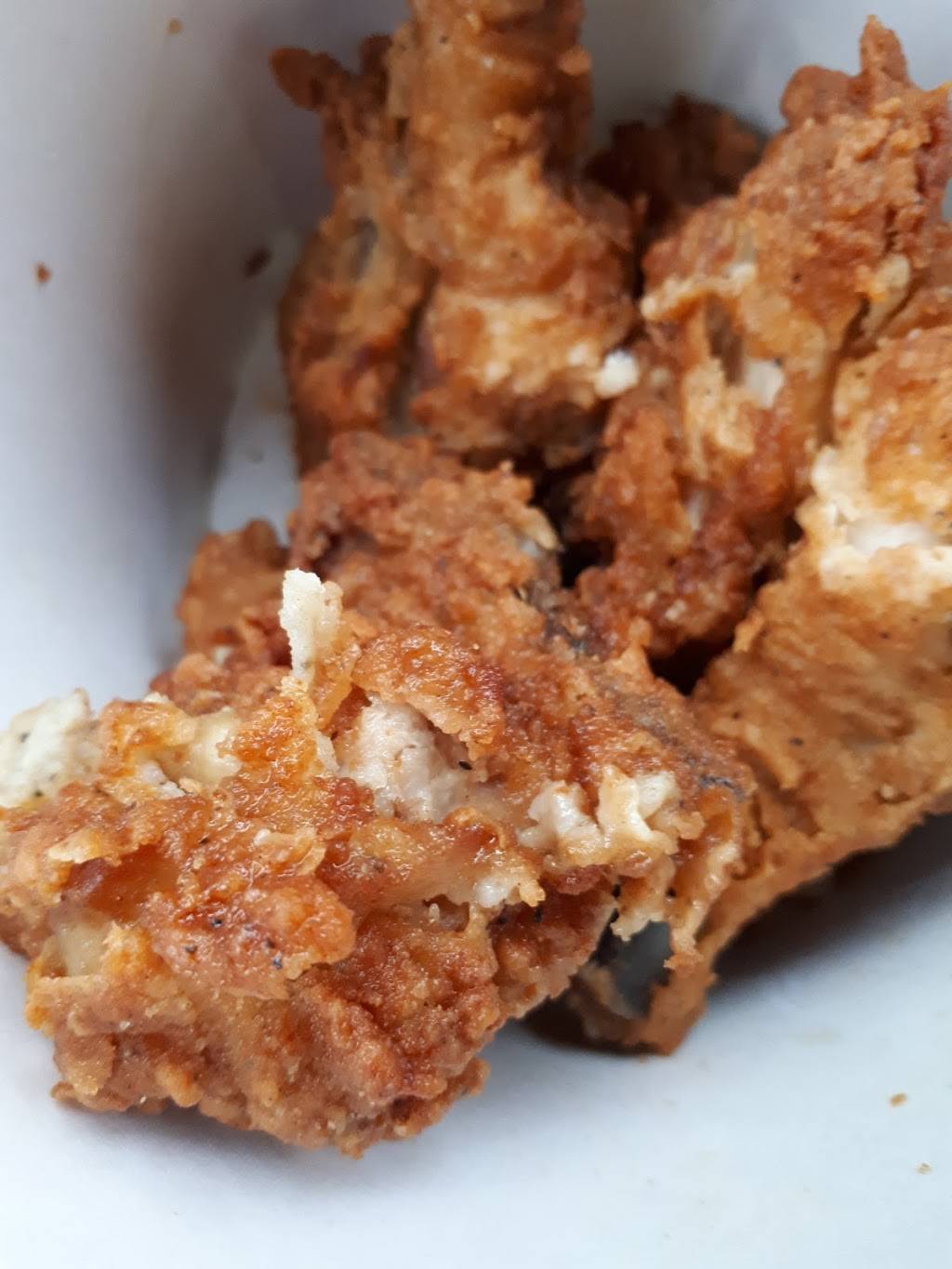 PFK | meal takeaway | 1117 Boulevard Manseau, Joliette, QC J6E 3G7, Canada | 4507596444 OR +1 450-759-6444