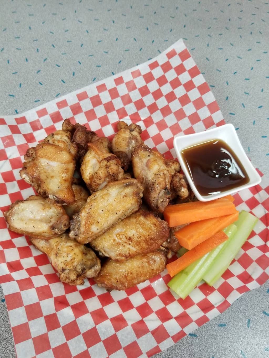 Seans Twisted | restaurant | 1291 Wilson Ave Unit A, North York, ON M3M 3C6, Canada | 4162448433 OR +1 416-244-8433