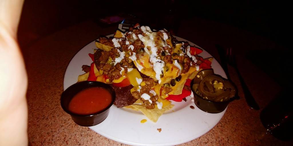 Times 3 Sports Grille | restaurant | 6525 W Happy Valley Rd, Glendale, AZ 85310, USA | 6235613200 OR +1 623-561-3200