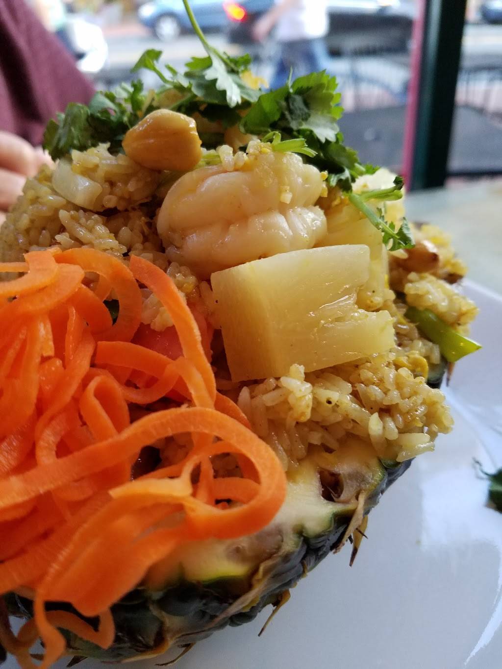 Thai and Pho Bistro | restaurant | 2153 P St NW, Washington, DC 20037, USA | 2025063508 OR +1 202-506-3508