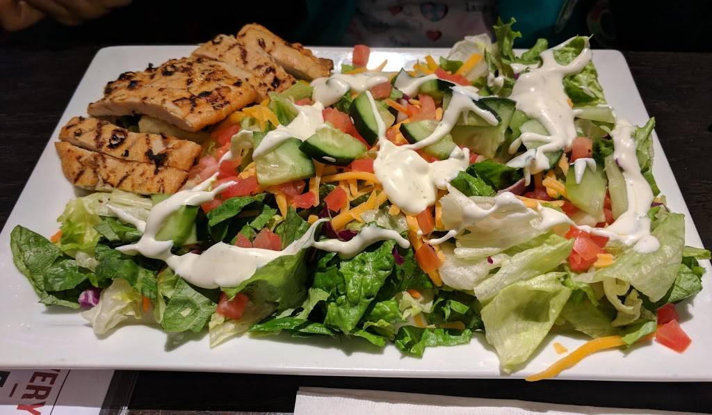 Red Robin Gourmet Burgers and Brews | restaurant | 3770 Bloomington St, Colorado Springs, CO 80922, USA | 7196228157 OR +1 719-622-8157