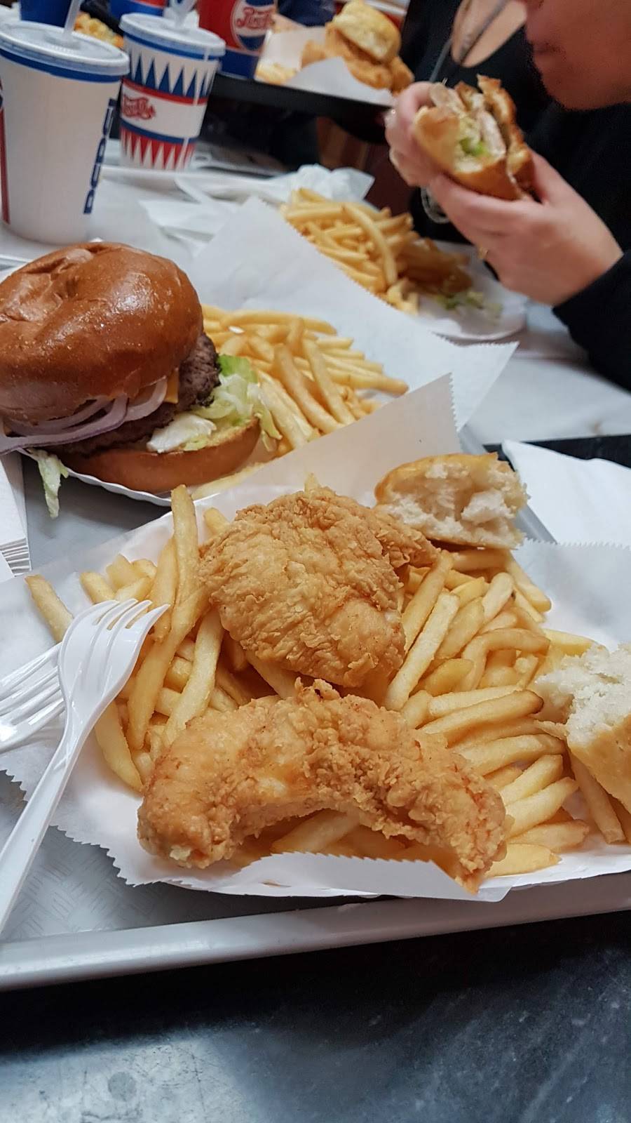 Palace Chicken and Grill | restaurant | 44-45 21st St, Long Island City, NY 11101, USA | 7184331661 OR +1 718-433-1661