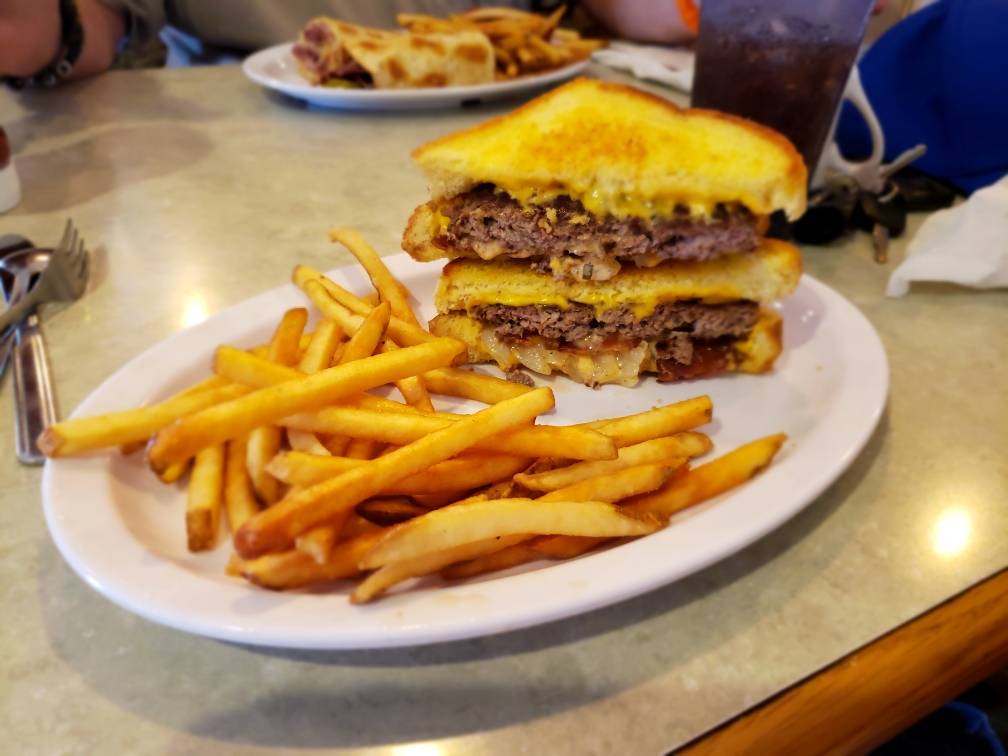 The Harvester Cafe | cafe | 400 E South St, Plano, IL 60545, USA | 6302738093 OR +1 630-273-8093