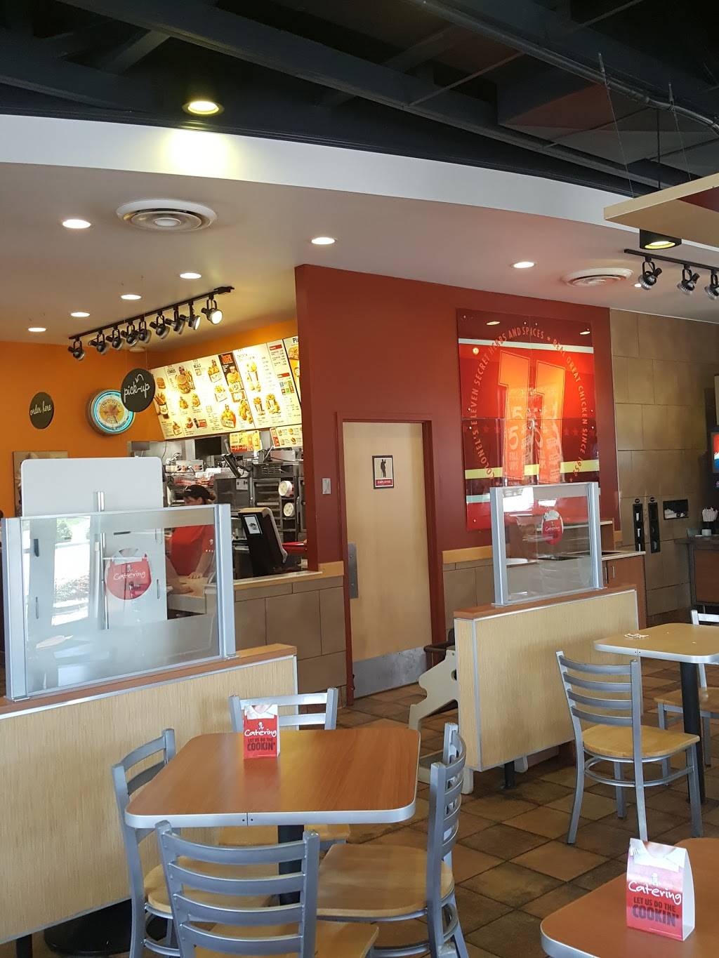 KFC | restaurant | 3787 Waterford Pkwy, Amelia, OH 45102, USA | 5137536970 OR +1 513-753-6970