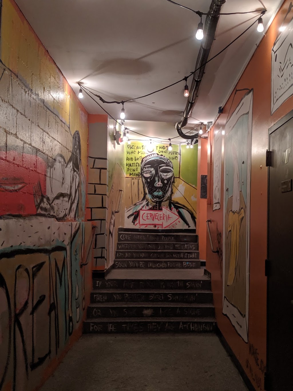 Salud Beer Shop | restaurant | 3306 N Davidson St, Charlotte, NC 28205, USA | 9804956612 OR +1 980-495-6612