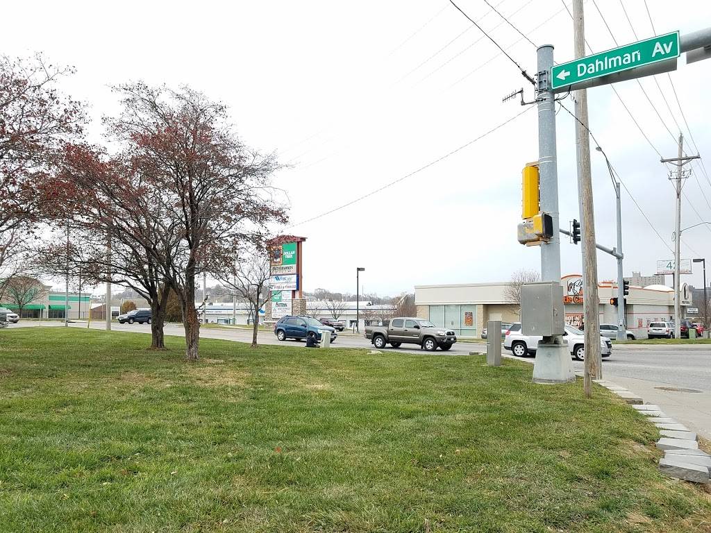 Little Caesars Pizza | meal takeaway | 2925 K St, Omaha, NE 68107, USA | 4028290444 OR +1 402-829-0444