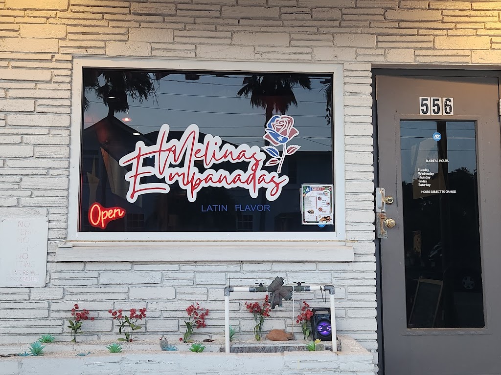 Melinas Empanadas | restaurant | 1403 E Moody Blvd, Bunnell, FL 32110, USA | 3862638340 OR +1 386-263-8340