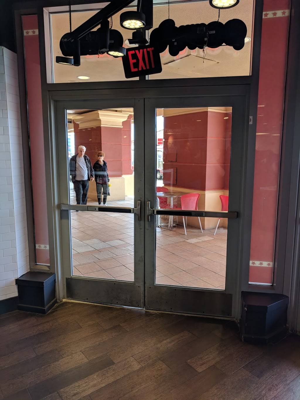 Perrys Pizza | restaurant | 2901 Boardwalk, Atlantic City, NJ 08401, USA | 6093404000 OR +1 609-340-4000