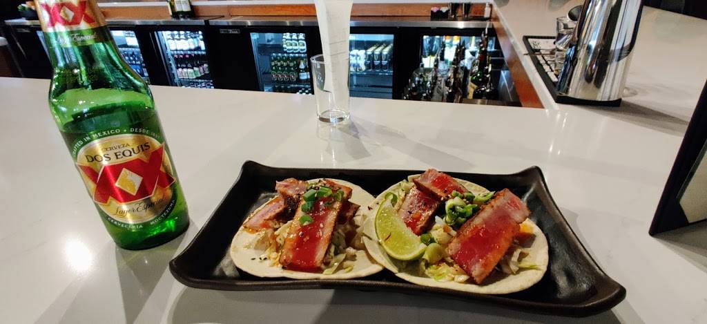 Krave Craft Kitchen + Cocktails | restaurant | 1920 Leesburg Grove City Rd, Mercer, PA 16137, USA | 7247486161 OR +1 724-748-6161