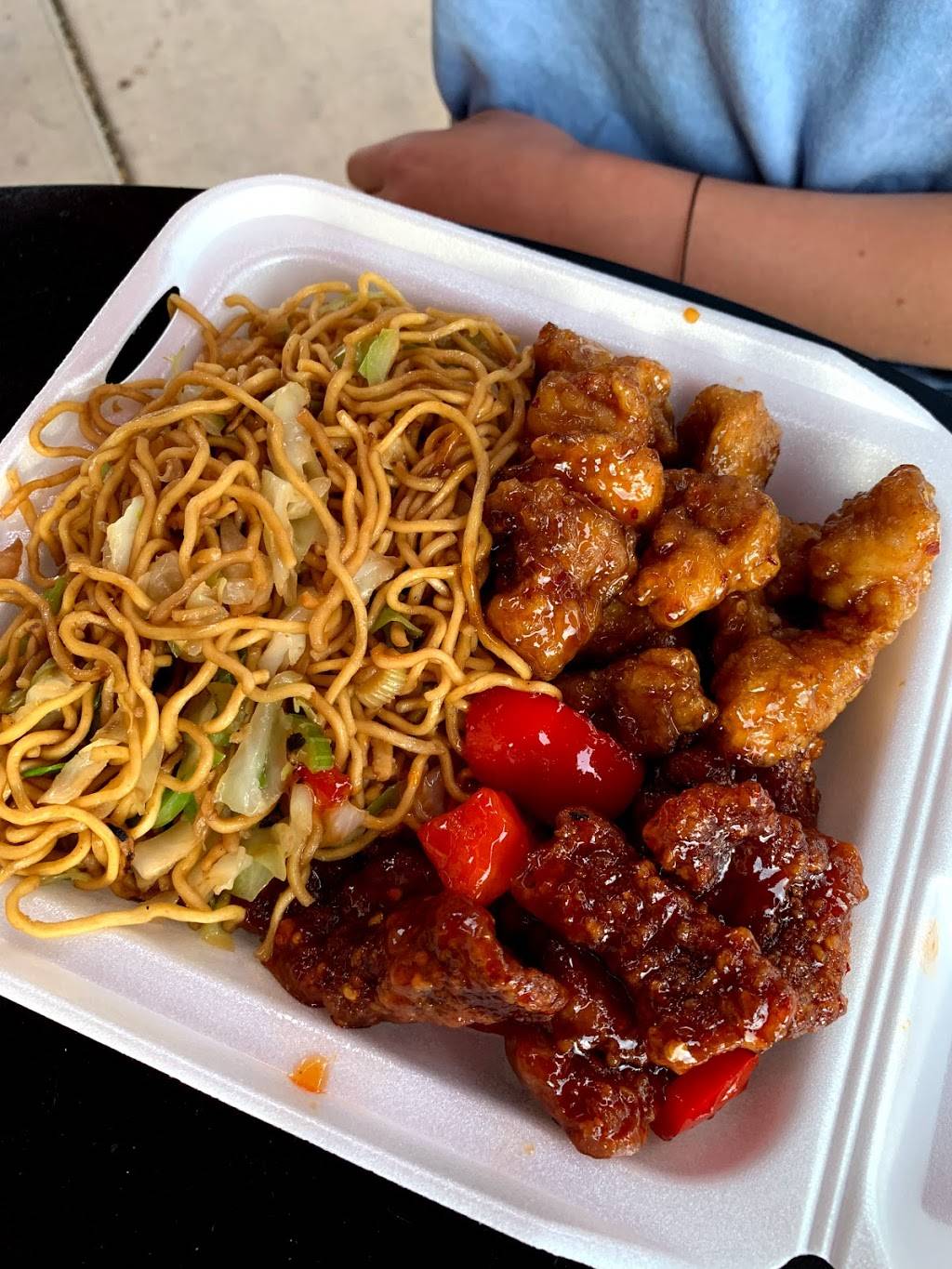 Panda Express | meal takeaway | 460 W Vandalia Ave, Porterville, CA 93257, USA | 5597838907 OR +1 559-783-8907
