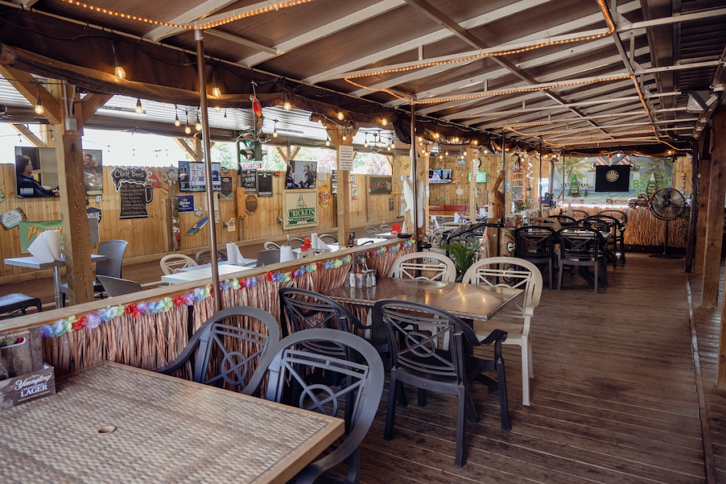 Crickets Bar and Grill | restaurant | 1733 E Midlothian Blvd, Youngstown, OH 44502, USA | 3307880028 OR +1 330-788-0028