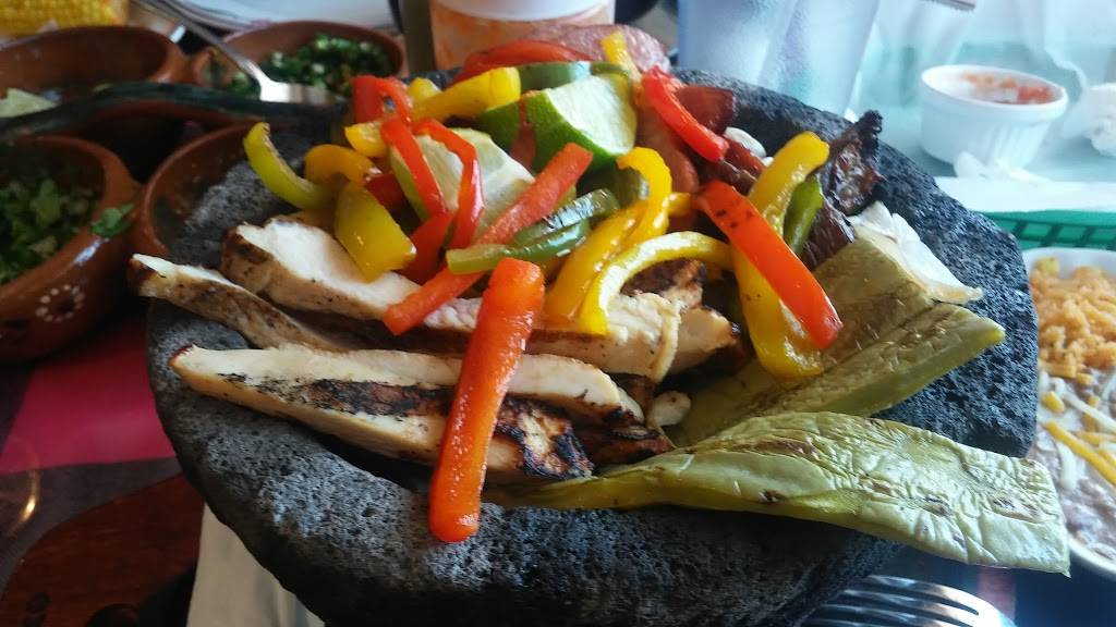 LOS GALLOS RESTAURANTE | restaurant | 302 N Crawford St, Denton, TX 76209, USA | 9402186999 OR +1 940-218-6999