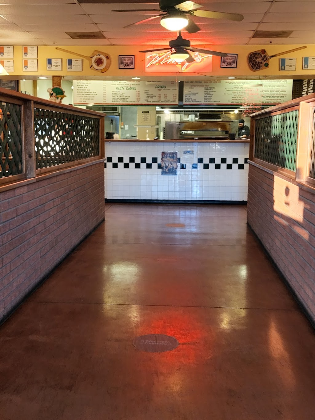 Vinnys New York Pizza | restaurant | 1977 S Frontage Rd, Sierra Vista, AZ 85635, USA | 5204592315 OR +1 520-459-2315