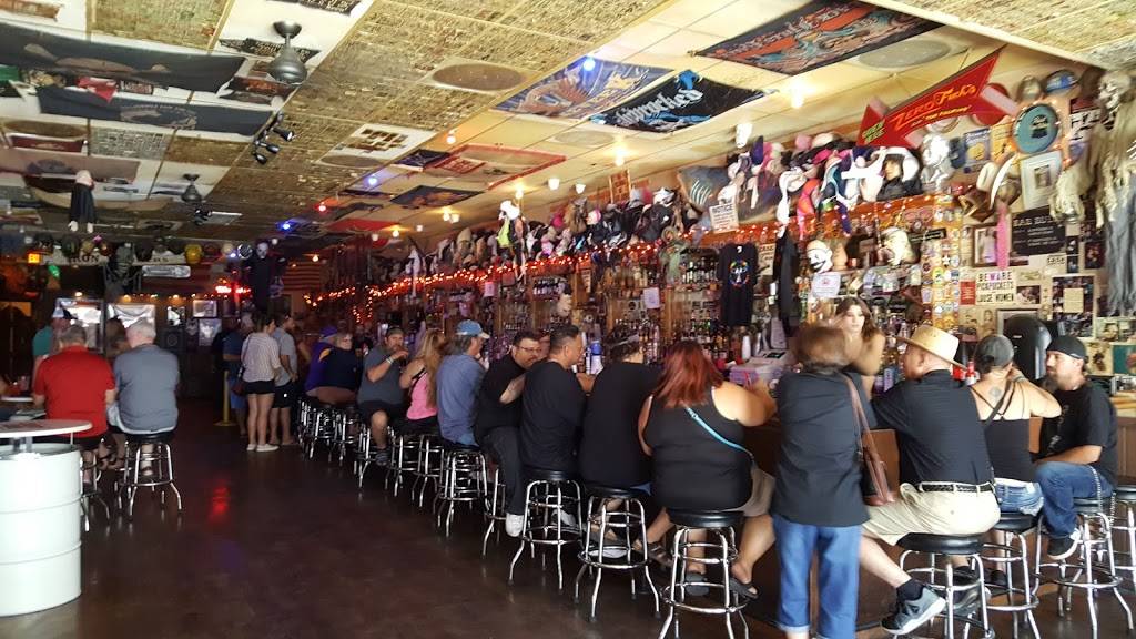 Hogs & Heifers | restaurant | 201 N 3rd St, Las Vegas, NV 89101, USA | 7026761457 OR +1 702-676-1457