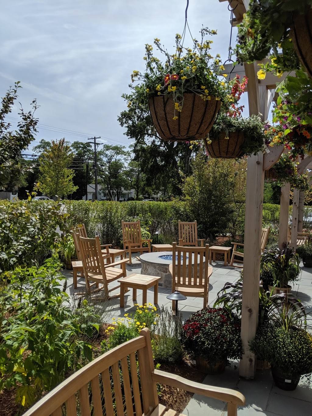 Bad Martha Farmers Brewery | restaurant | 876 E Falmouth Hwy, Falmouth, MA 02536, USA | 5084446571 OR +1 508-444-6571