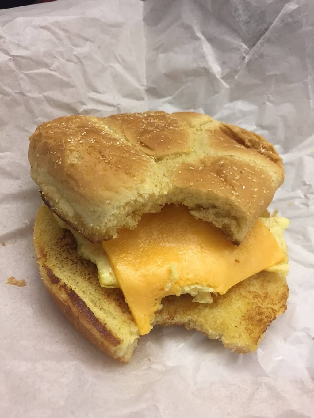 Bojangles Famous Chicken n Biscuits | restaurant | 1183 Franklin Gateway SE, Marietta, GA 30067, USA | 6785403387 OR +1 678-540-3387